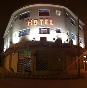 Hotel Guarulhos Гуарульюс